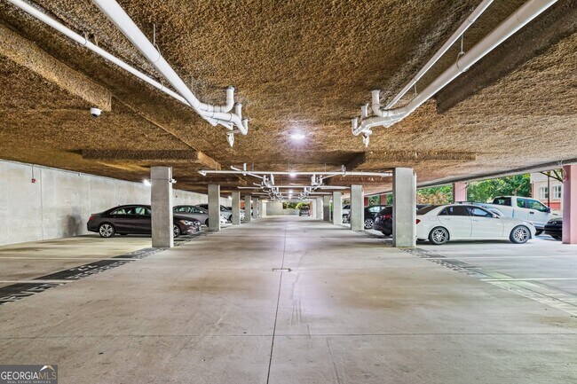 Building Photo - 4333 Dunwoody Park