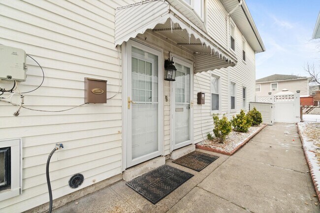 Building Photo - 36 Crossgate Rd