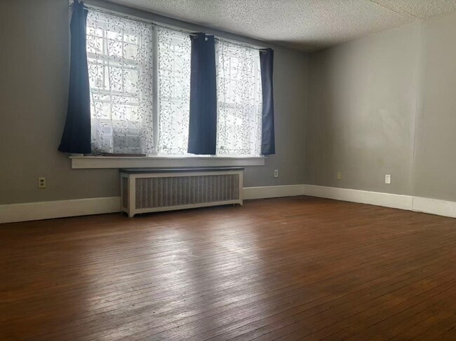 Building Photo - 214 N Glenwood Ave