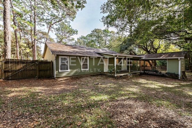 Building Photo - Sweet Cottage-esque 3-Bed 2-Bath in Daphne!