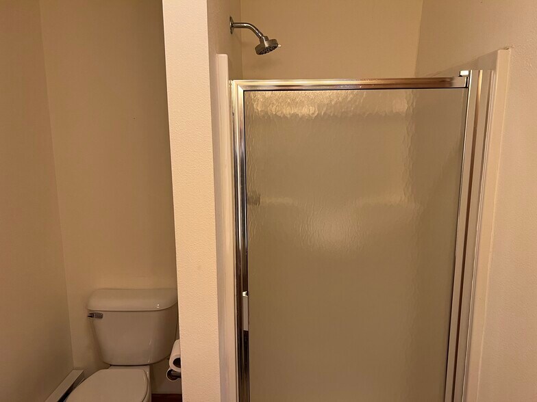 Building Photo - 1105 Heritage Ct