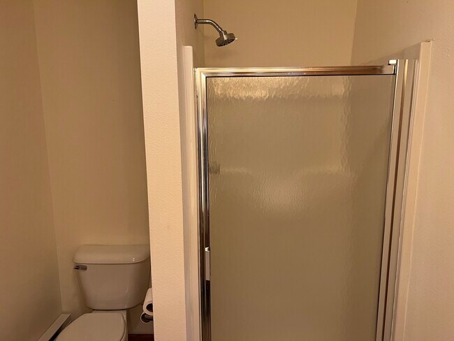 Building Photo - 1105 Heritage Ct