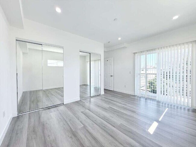 Building Photo - 1258 Leighton Ave