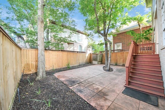 Building Photo - 12819 Kingsbridge Ln