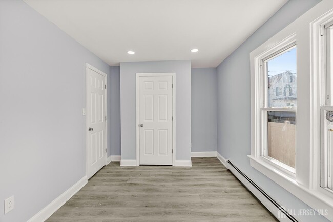 Building Photo - 29 Levinson Ave