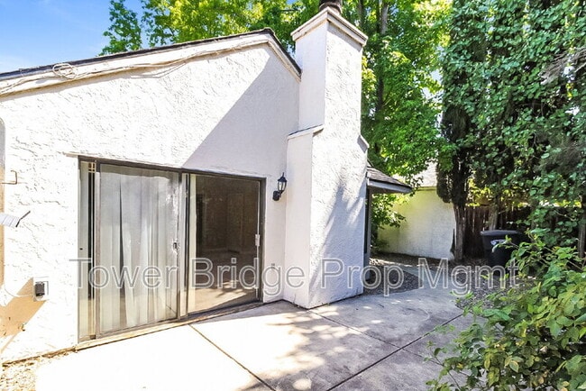 Building Photo - 2277 Sandcastle Way