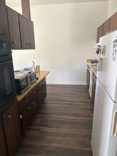 Building Photo - 1016 Drake Dr