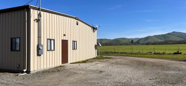 Building Photo - 2500 Fallon Rd