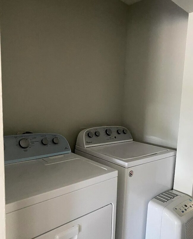 Building Photo - 77 Brevator St