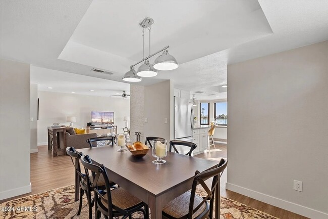 Building Photo - 8175 E Del Cuarzo Dr