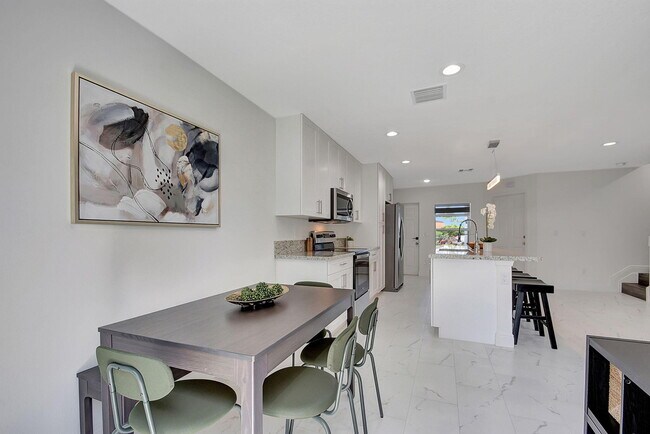 Building Photo - 3871 Patio Ct