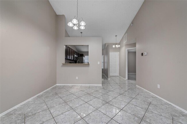 Building Photo - 140 Lakepointe Cir
