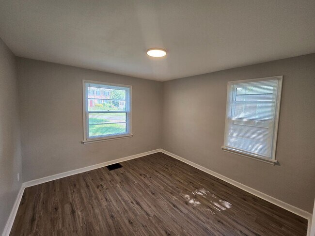 Building Photo - 304 Tiffin Ave