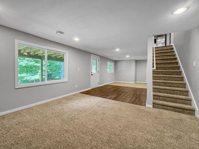 Building Photo - 3936 Avondale St