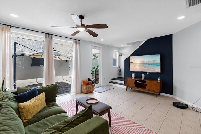 Building Photo - 5617 Whitehead St