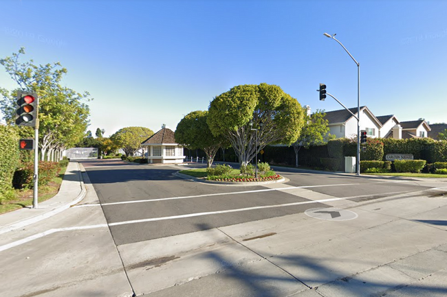 Building Photo - Carlton Square Spacious House w/Central AC...