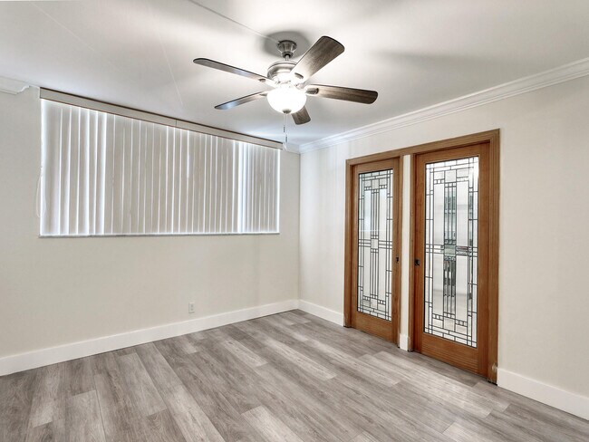 Building Photo - 5300 NE 24th Terrace