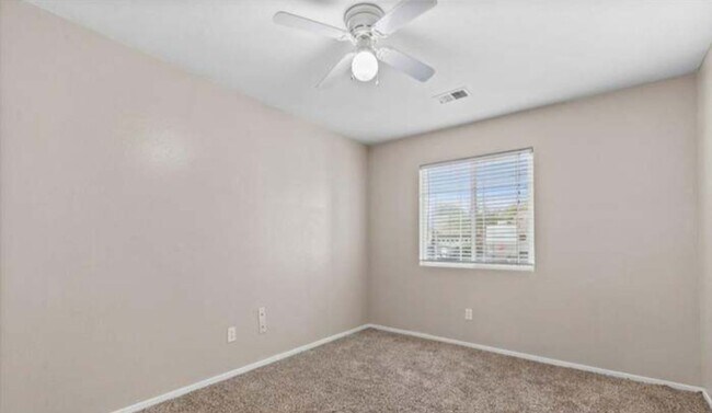 Building Photo - Beautiful House for Rent NW Bakersfield - ...