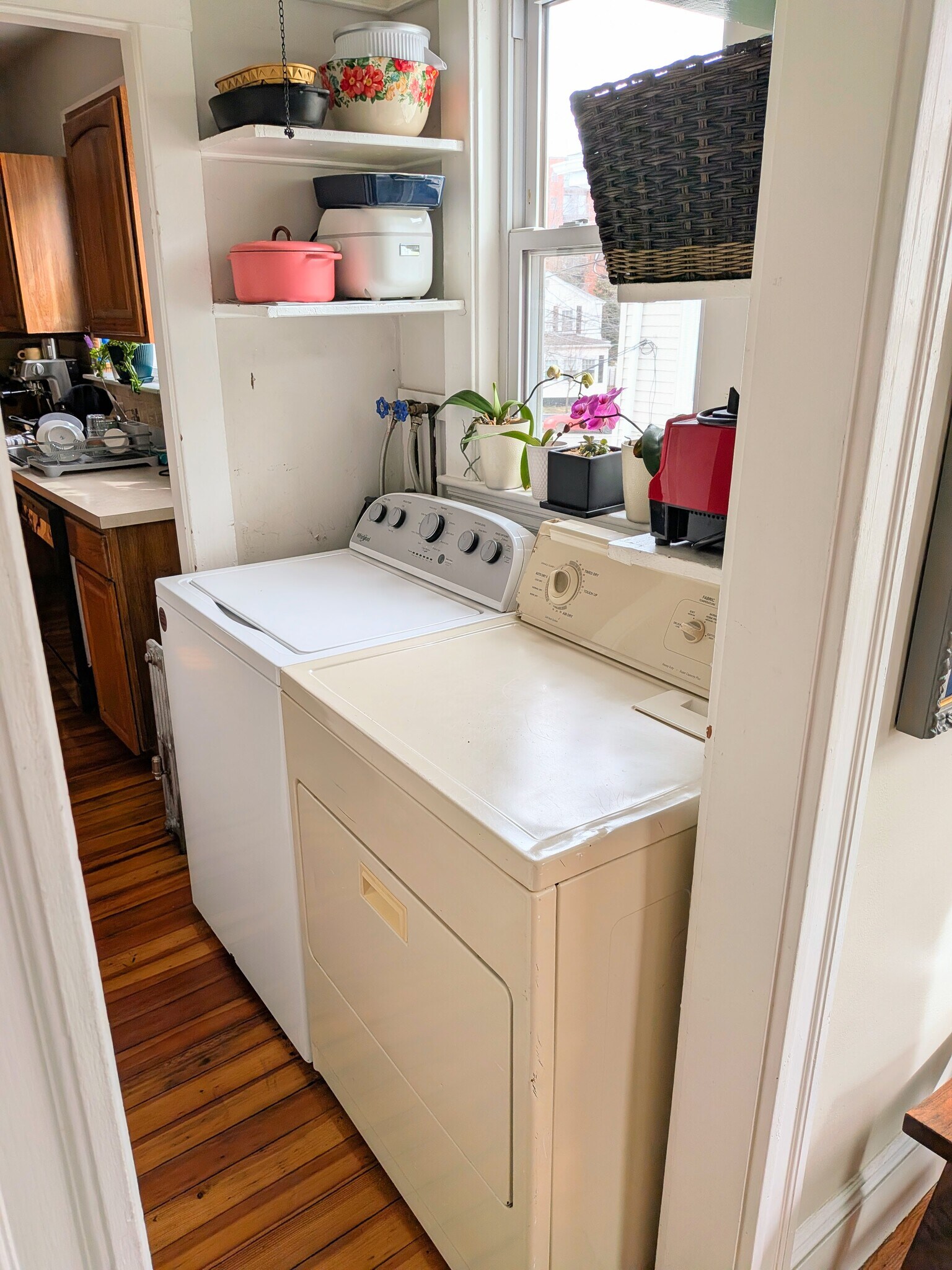 Building Photo - 623 Fellsway