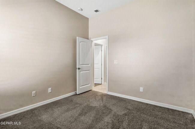 Building Photo - 925 Louisiana Downs Ave