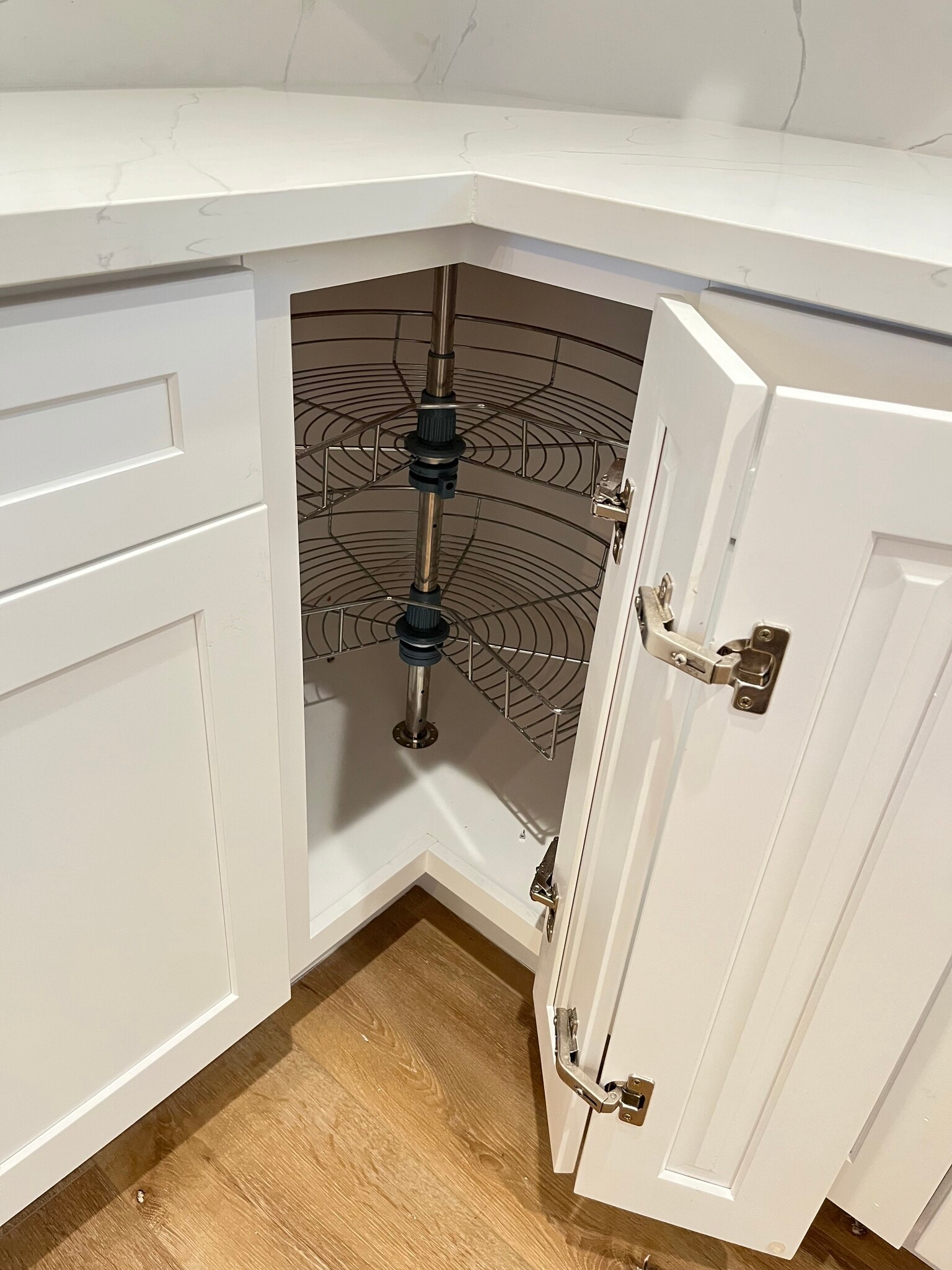 Building Photo - 9938 Lull St