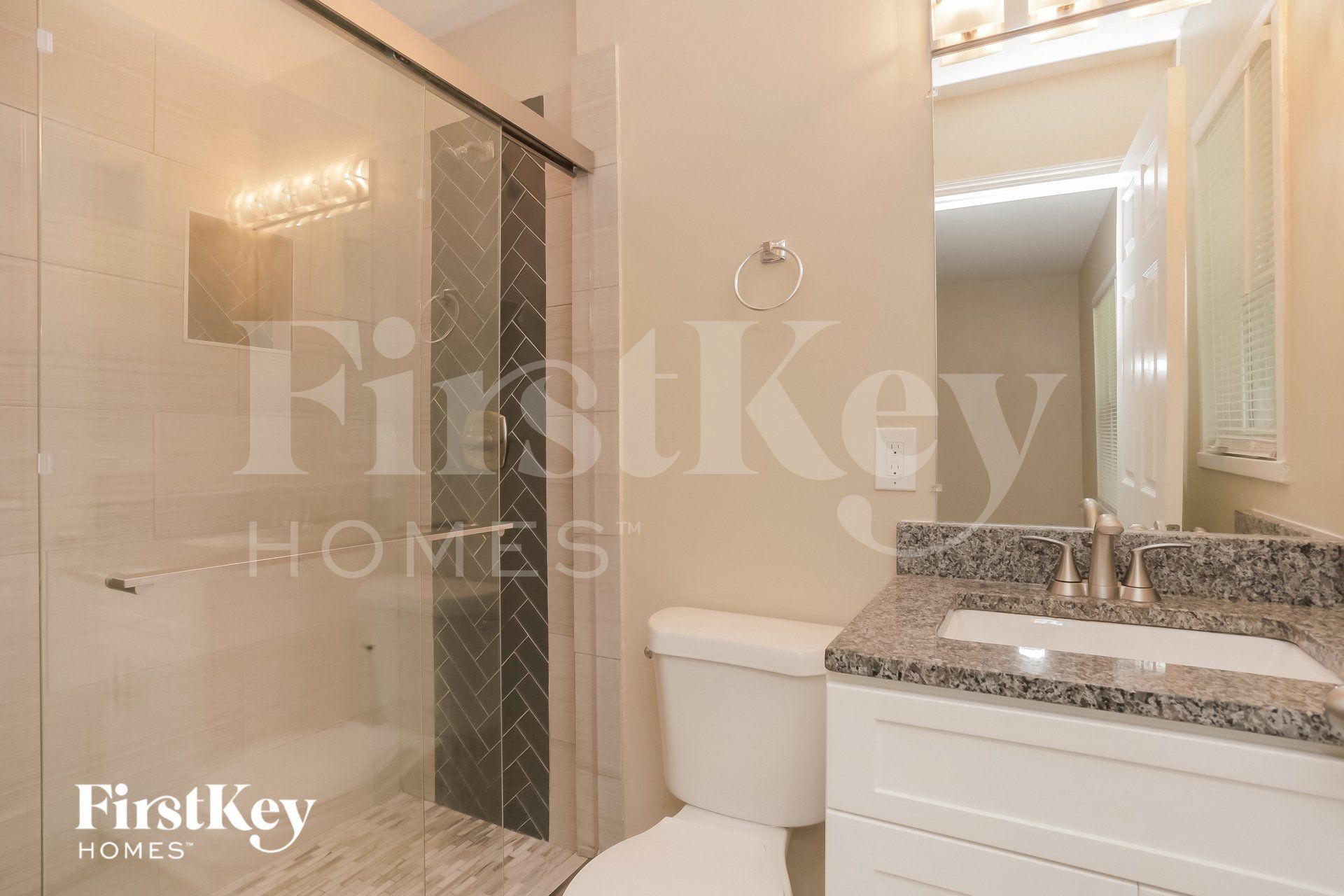 Building Photo - 1855 Shamrock Dr