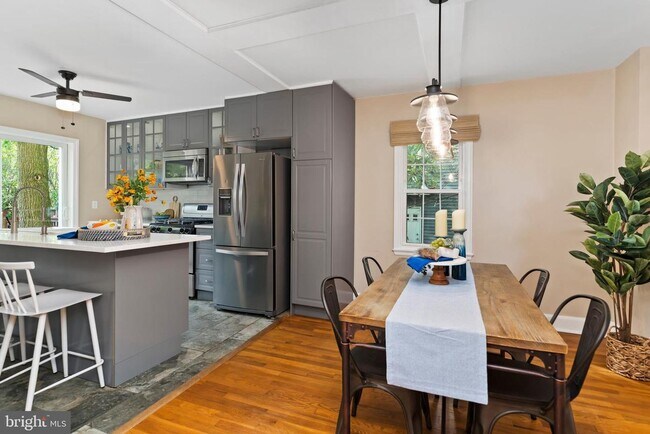 Building Photo - 710 Fishburn Rd