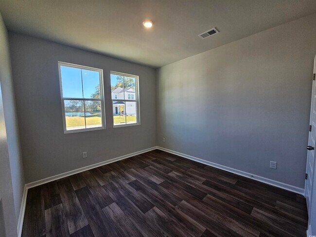 Building Photo - 760 Sturdy Root Pl