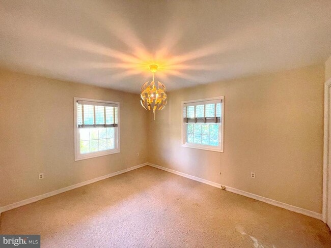 Building Photo - 11717 Rivershore Dr