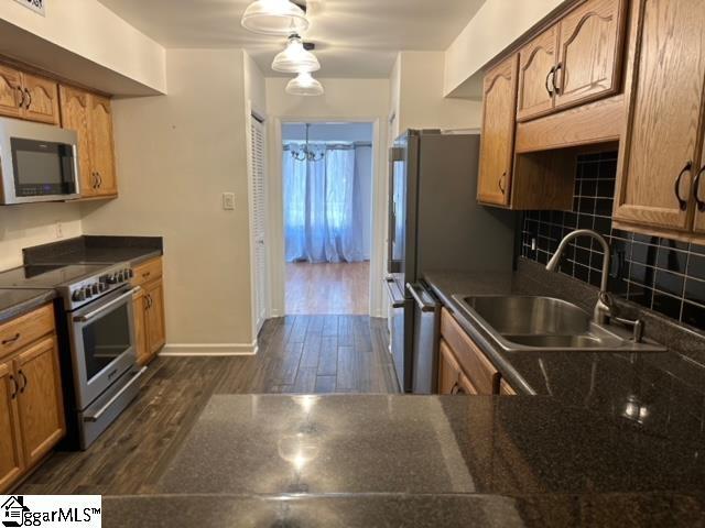 Building Photo - 126 Inglewood Way