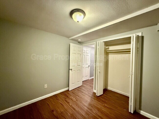 Building Photo - 7899 York St