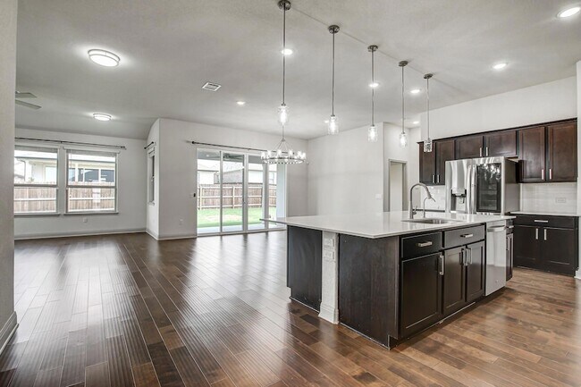 Building Photo - 18012 Stefano Dr