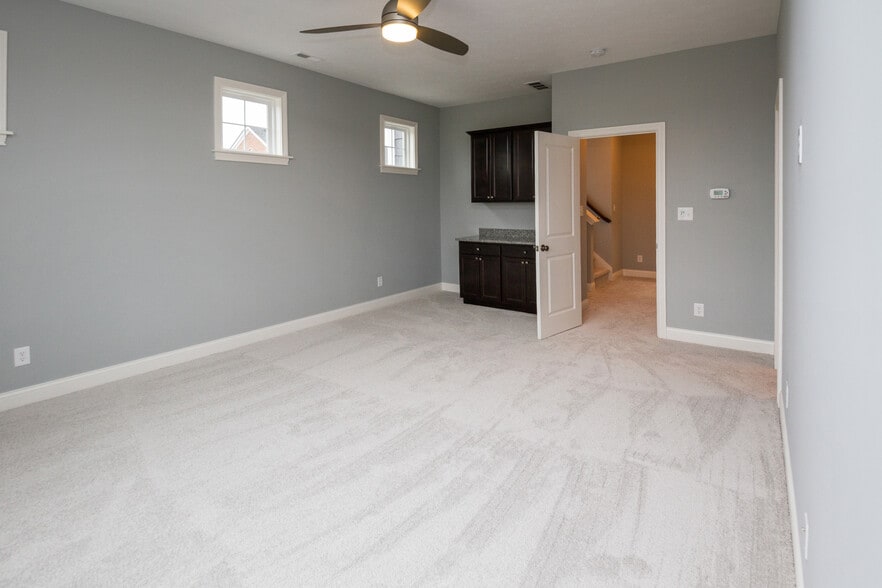 Building Photo - 15295 Mystic Rock Dr