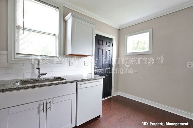 Building Photo - 917 Lockbourne Rd