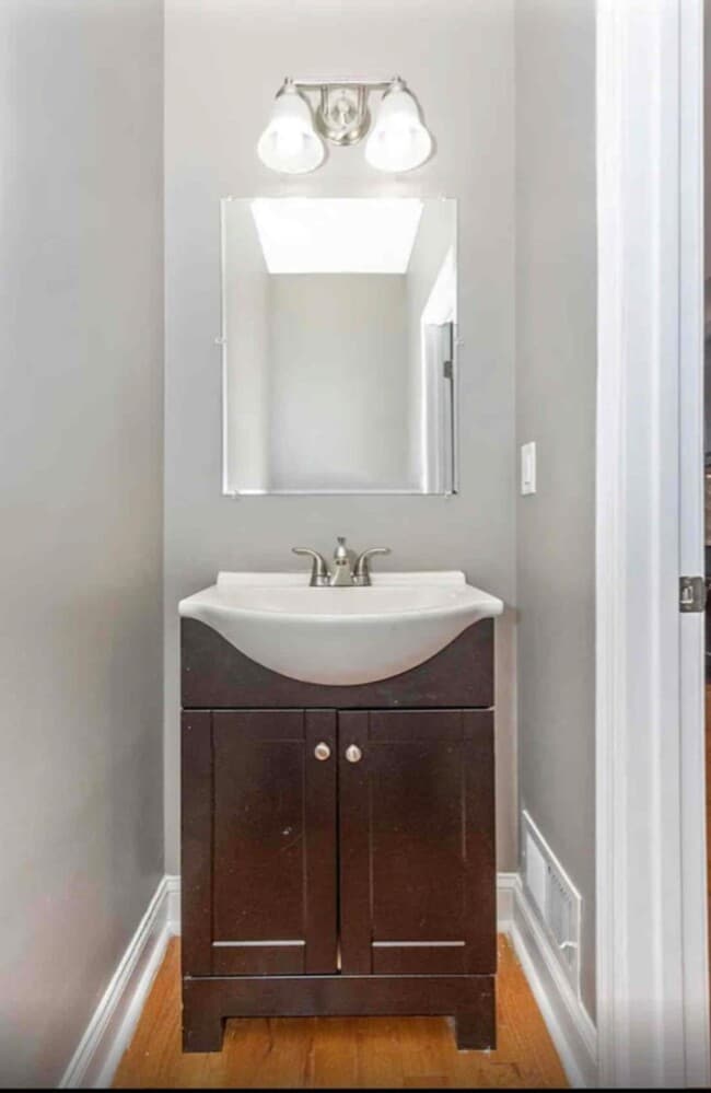 Building Photo - 1112 Rutland Ave