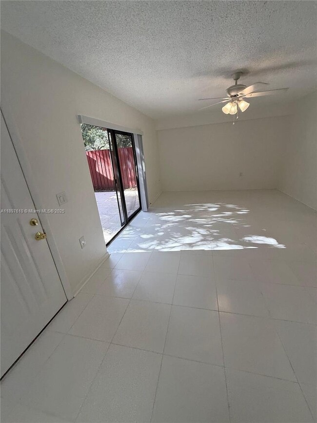 Building Photo - 738 Mill Valley Pl