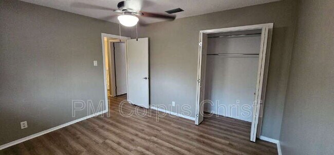 Building Photo - 1022 Delta Dr