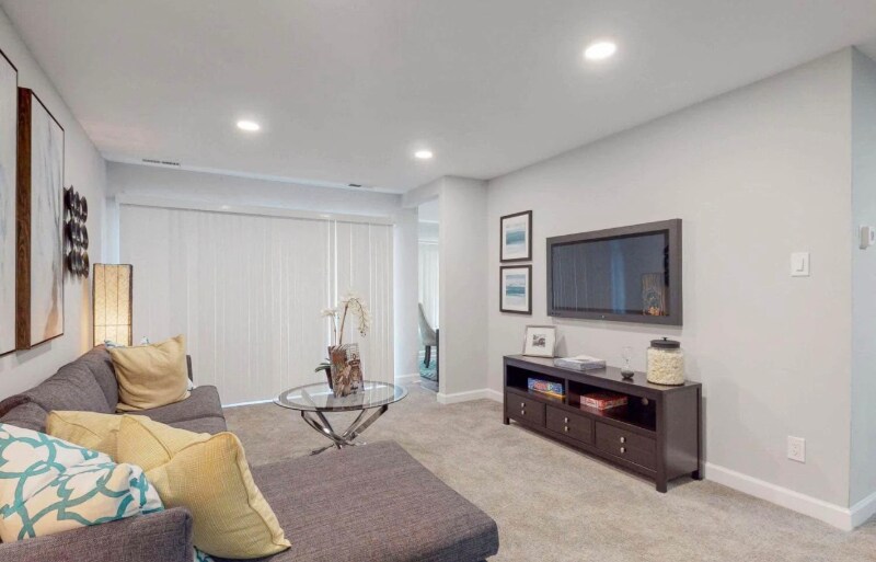 Building Photo - 14163 Castle Blvd