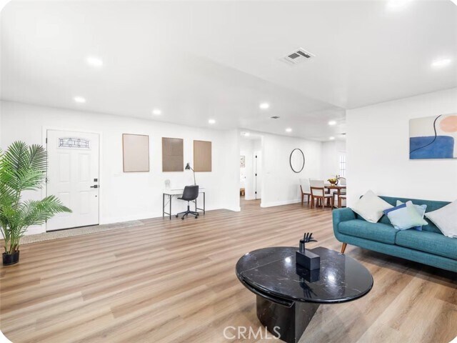 Building Photo - 7629 Arcola Ave