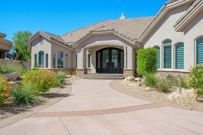 Building Photo - 1362 Pioneer Trail