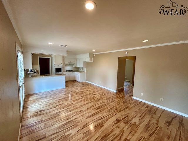 Building Photo - 4659 El Capitan Dr