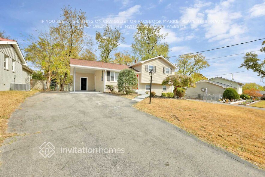 Primary Photo - 6009 Lopez Ln