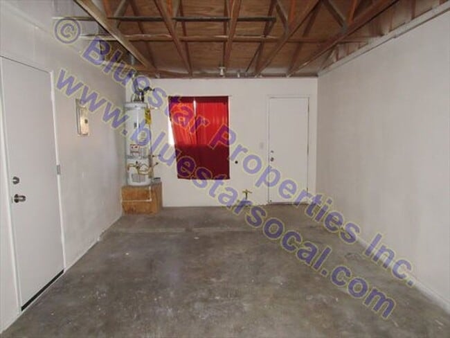 Building Photo - 11159C