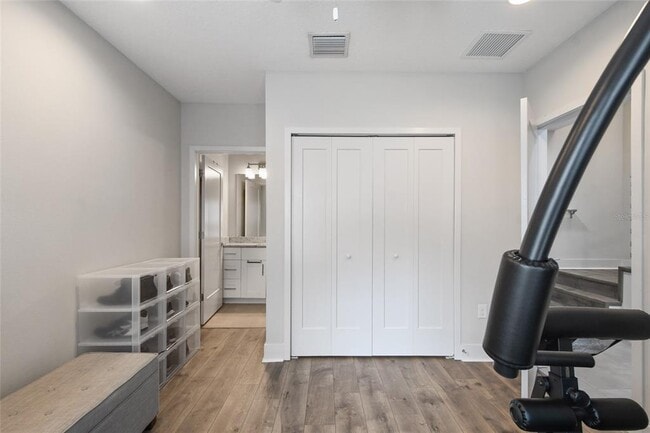 Building Photo - 113 W Grant St