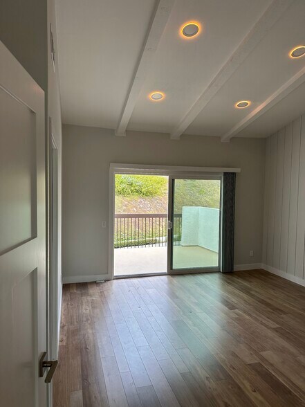 Building Photo - 1043 Santa Helena Park Ct
