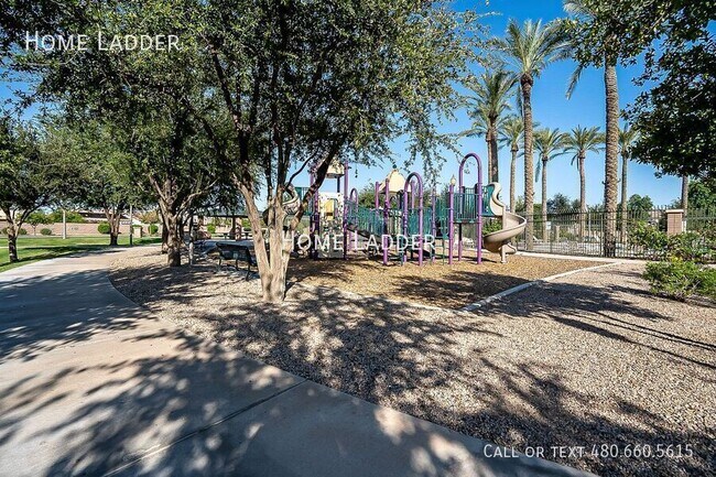 Building Photo - 44507 Redrock Rd