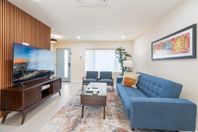 Building Photo - 10921 Polaris Dr