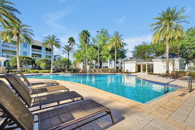 Building Photo - "Fully Furnished 3-Bedroom Condo in Desirable Heritage Crossing"