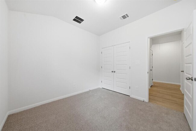 Building Photo - 454 El Capitan Lp