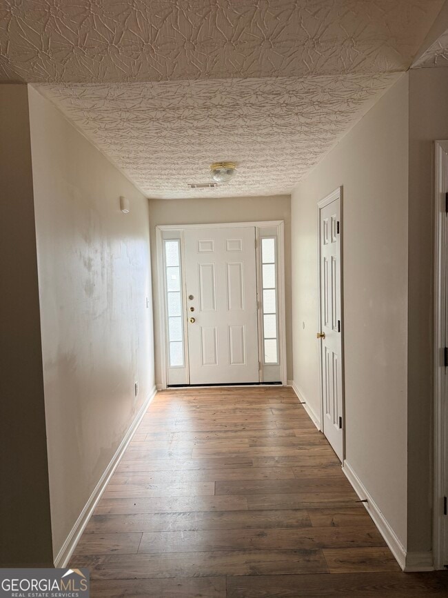 Building Photo - 128 Shadowbrooke Cir SW